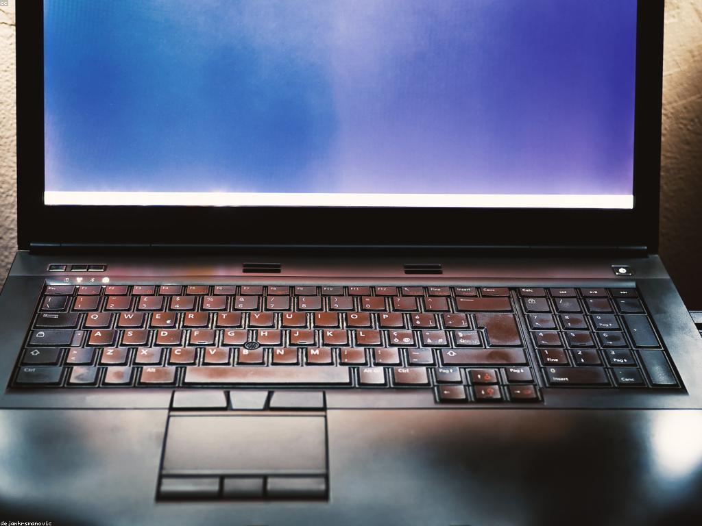 ការយល់ដឹងអំពីសុវត្ថិភាពក្នុងអាយុឌីជីថល