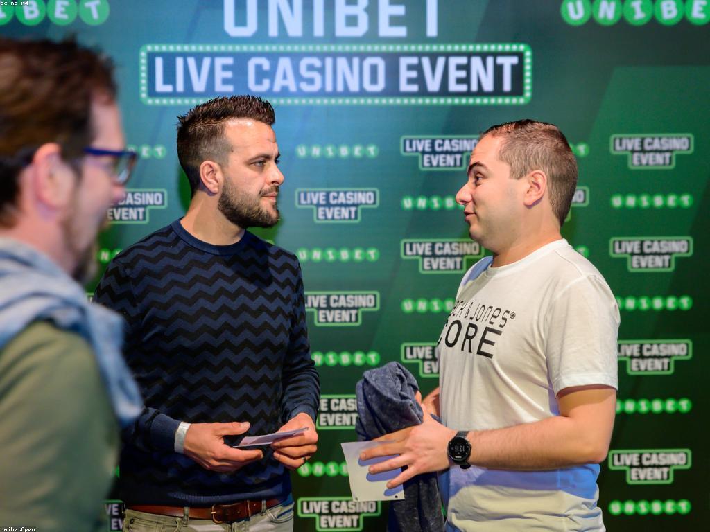 ស្វែងយល់អំពីល្បែងកាស៊ីណូស្លូត: ចំណេះដឹងថ្មីនិងសម័យម៉ូដ