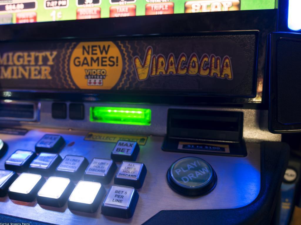 ល្បែងកាស៊ីណូពេញនិយមដែលអ្នកគួរតែស្គាល់