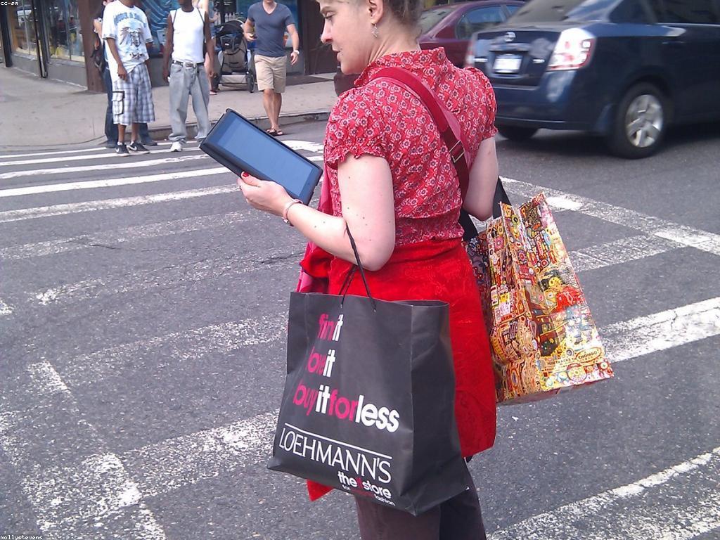 ការប្រើប្រាស់បច្ចេកវិទ្យានៅសង្គមសម័យទំនើប