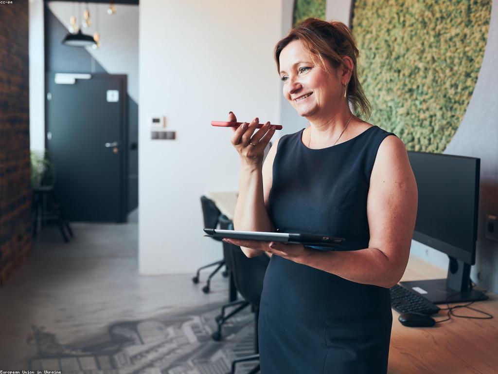 ការប្រើប្រាស់បច្ចេកវិទ្យានៅក្នុងអាជីវកម្ម